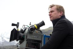 Nolan o Interstellaru: Hodiny jsme vybírali kukuřičné pole