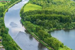 Aktuálně+ | Česko plné kontrastů: Pokochejte se fotografiemi z dronů, letadel a věží