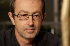 Knoflíkář Petr Zelenka dokončuje seriál a připravuje film i divadelní hru