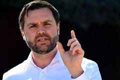 Měl J. D. Vance se svobodou projevu pravdu? Britská policie zatkne každý den 30 lidí