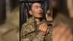 Zelenskyj tvrdí, že ukrajinské síly zajaly dva čínské vojáky bojující na straně Ruska. Poskytl videodůkaz.