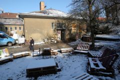 Klinika se má přestěhovat na Prahu 4. Žižkov se nás chce zbavit, brání se aktivisté
