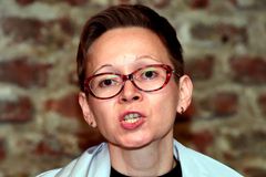 Ruská autorka přijela do Prahy. Umění má ve válce více úkolů než v době míru, říká