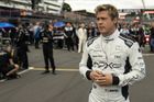 Když Brad Pitt dýchá benzin. F1 a jeho řvoucí motory nabízejí mechanický spektákl