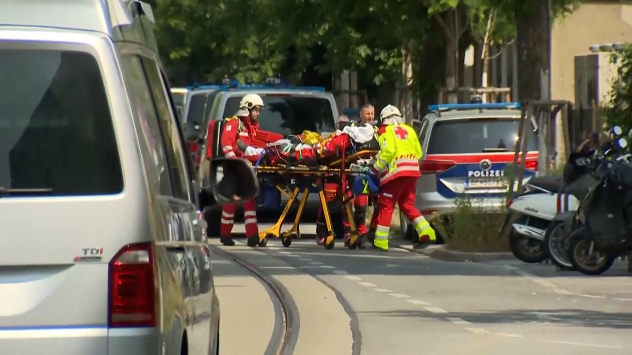 Vraždění ve Štýrském Hradci. Útočník zabil ve škole nejméně devět lidí