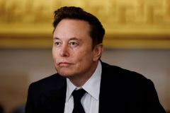 "Jsi Sorosův agent." Musk se pohádal se strážcem americké státní kasy