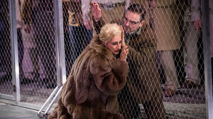 Trailer k premiéře Pucciniho Manon Lescaut v Národním divadle.