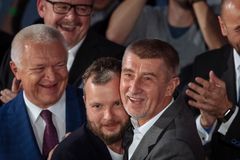 Rekord pro ANO. Babišovo hnutí by podle průzkumu drtivě porazilo koalici Spolu