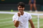 Alcaraz porazil Fritze a zahraje si ve Wimbledonu o třetí titul za sebou