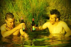 Zákaz alkoholu na Mallorce i omezení kouření v Paříži. Na co si dát pozor na dovolené