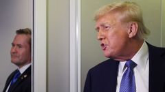 Americký prezident Donald Trump a jeho poradce pro národní bezpečnost Mike Waltz