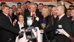 Fotogalerie k chystané grafice Zeman 2018 /  Zvoleni Zemana - 2013