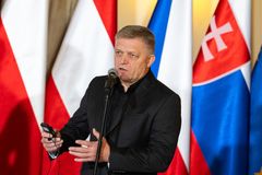 Fico žaluje novináře Bárdyho. Premiérovi vadí použití snímku na knize, která je o něm