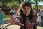 Millie Bobby Brown v seriálu Stranger Things.