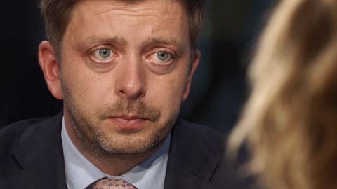 Arenberger musel lhát, zavání to podvodem. Hamáček nás ztrapnil, říká Rakušan